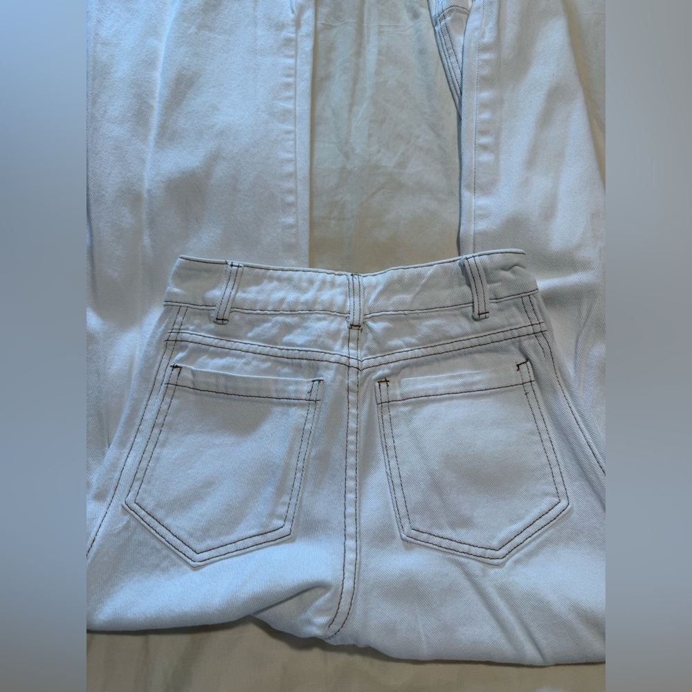 DISSH White Straight Leg Jeans with Contrast Stitching - Picture 4 of 5